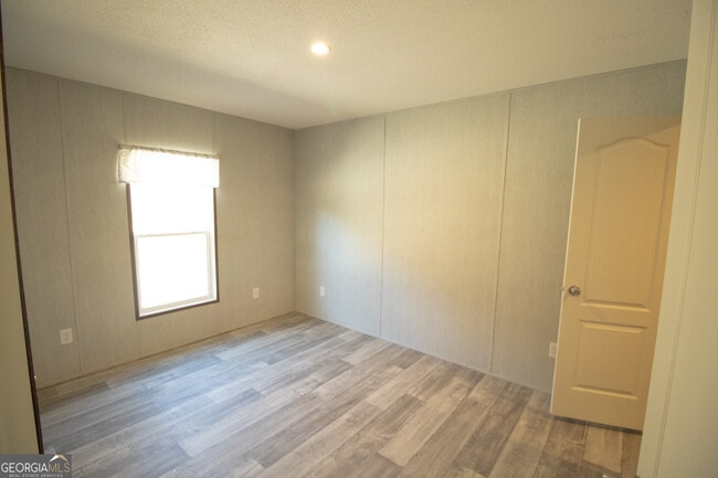 Building Photo - 1778 Zettwell Rd