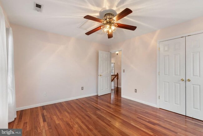 Building Photo - 6910 Governors Grant Ln