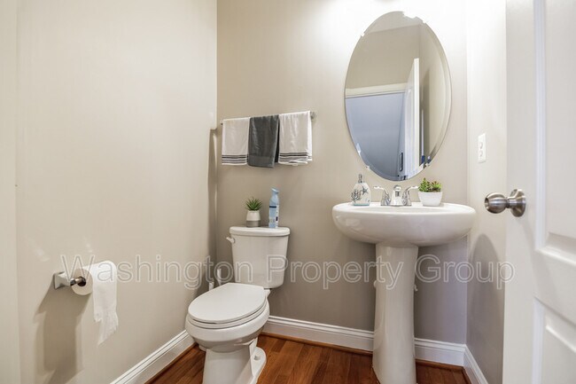 Building Photo - 4238 Potomac Highlands Cir