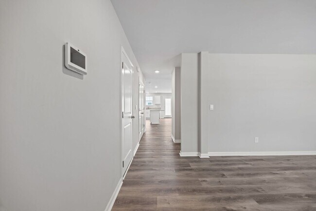Building Photo - 4500 Sandstone Dr