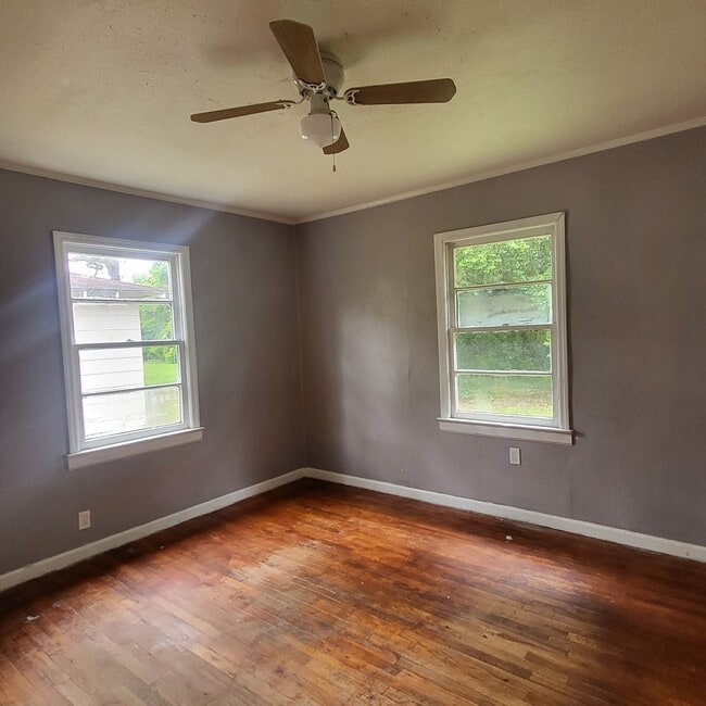 Building Photo - 108 Celia Dr