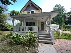 Building Photo - Available June 1st, 2026 — 2 Blocks from Munson Hospital