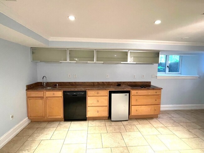 Building Photo - 36 Sunhill Ln