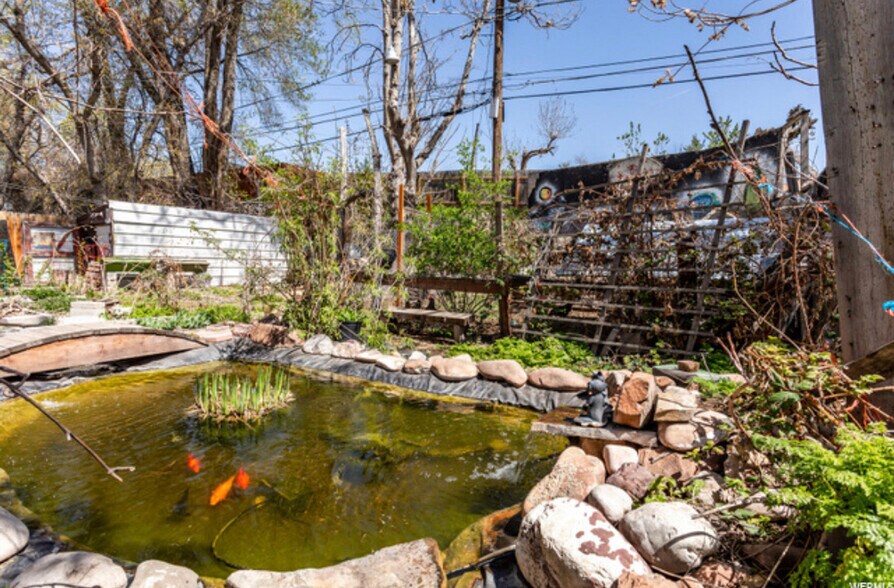 Building Photo - 2803 S 1000 E