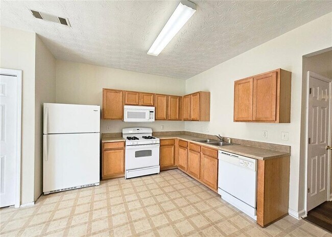 Building Photo - 735 Cool Weather Dr