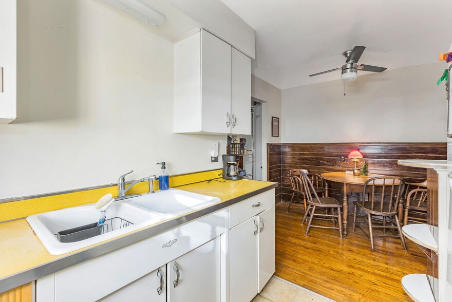 Building Photo - 2728 Digby Ave