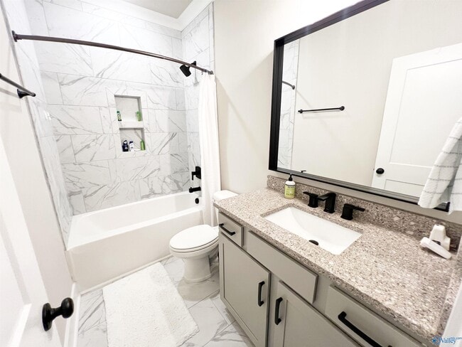 Building Photo - 531 Town Madison Blvd