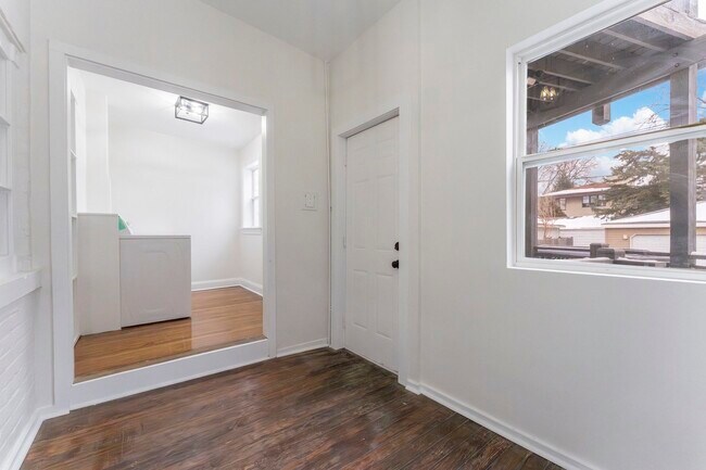 Building Photo - 1027 N Harlem Ave