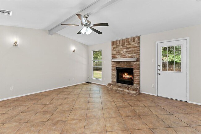 Building Photo - 1816 Goodson Ln