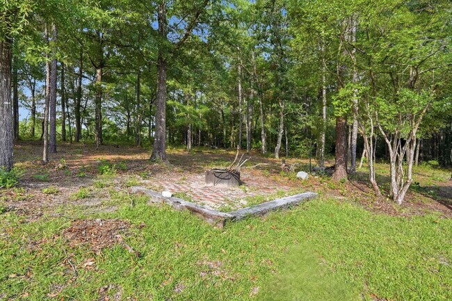 Building Photo - Must-See Country Retreat with Modern Convenience