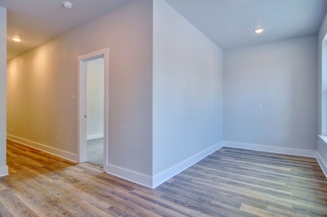 Building Photo - 2628 Forest Park Blvd