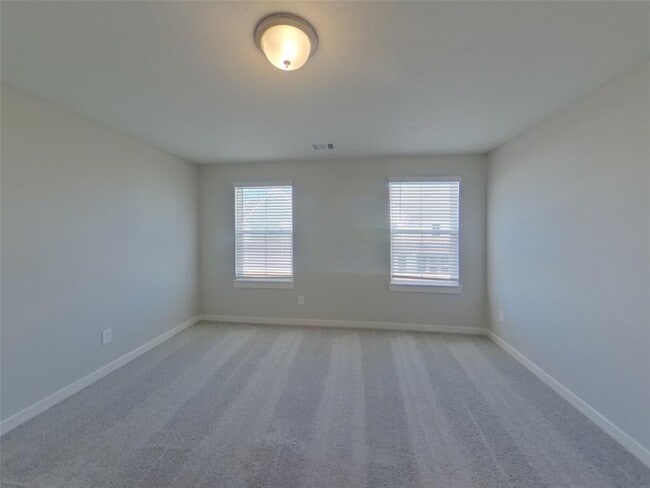 Building Photo - 9835 Willow Creek Commerce Dr