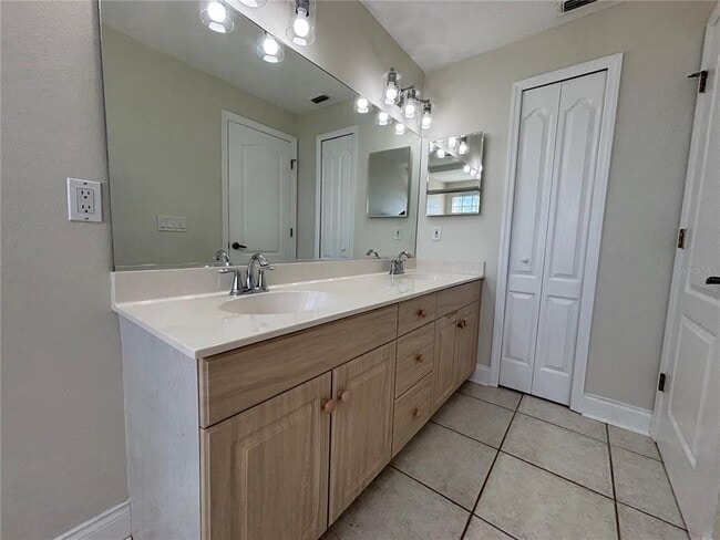 Building Photo - 3074 Ocean Shore Blvd