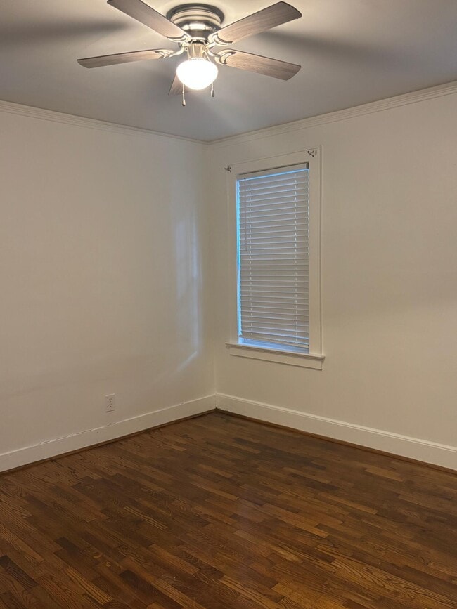 Building Photo - 401 N Magnolia St