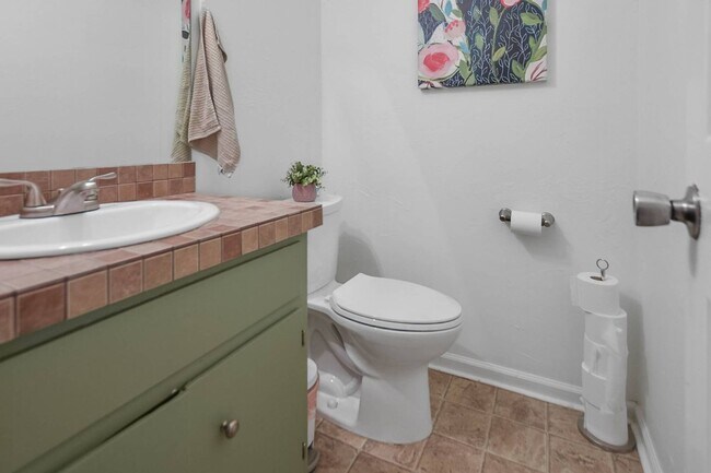 Building Photo - 506 Brentwood Cir