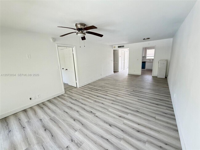 Building Photo - 5090 SW 64th Ave