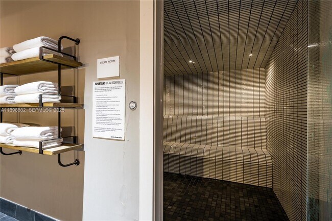 Building Photo - 2301 Collins Ave