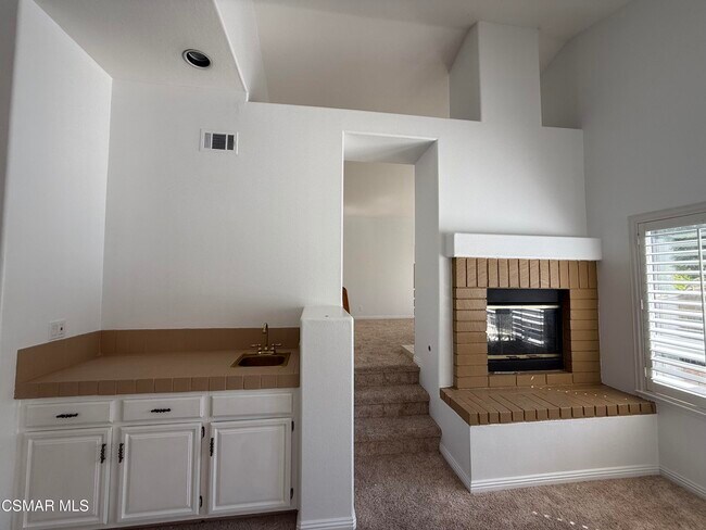 Building Photo - 608 Allegro Ct