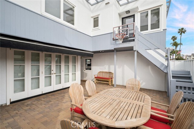 Building Photo - 200 Grand Canal