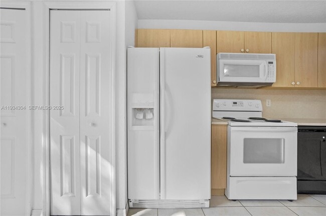 Building Photo - 1250 SE 29th St