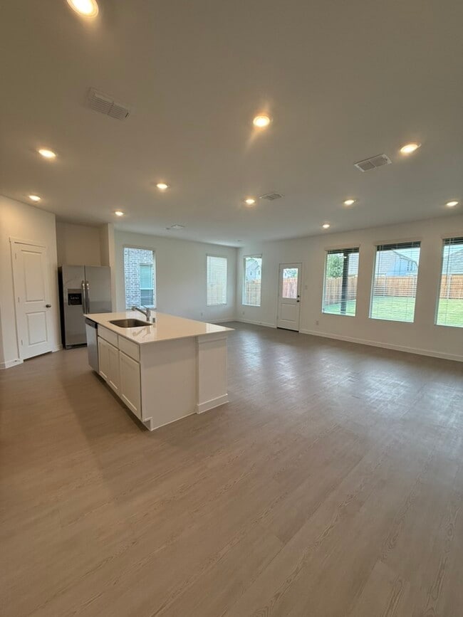 Building Photo - 1816 Alpine Larch Ln
