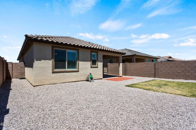 Building Photo - Beautiful Home in Rancho Sahuarita