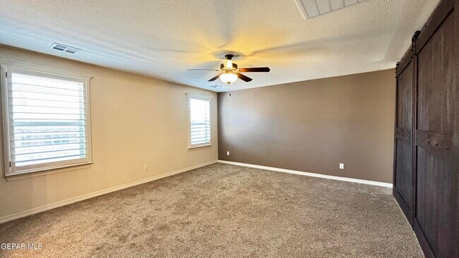 Building Photo - 12437 Pleasant Crest