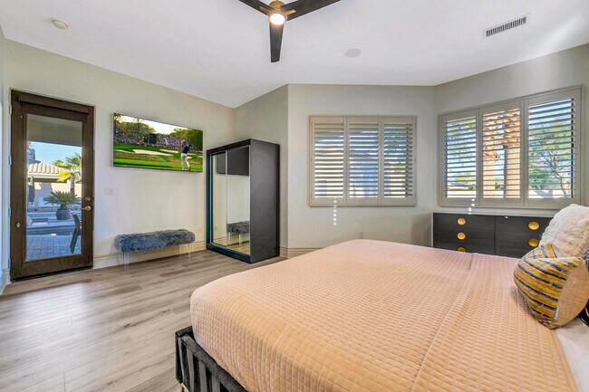 Building Photo - 41370 Sparkey Way