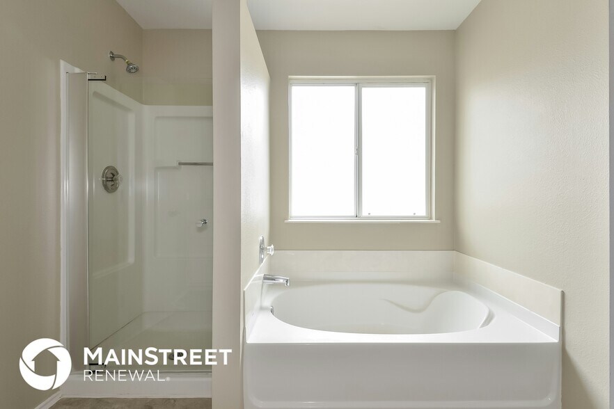 Building Photo - 315 Mallow Grove