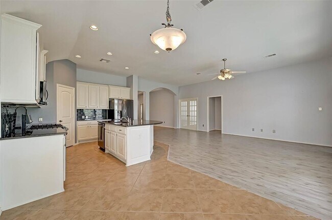 Building Photo - 26243 Crystal Cove Ln