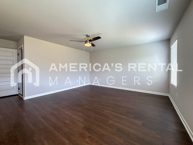 Building Photo - 92 River Grass Dr