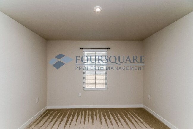 Building Photo - Ranch Home | Open Floor Plan | Attached Garage| Office