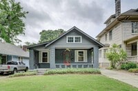 Building Photo - 1999 Peabody Ave