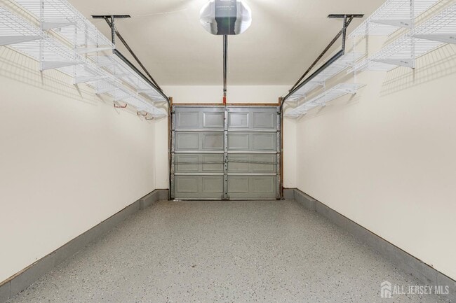 Building Photo - 267 Shady Oak Ct