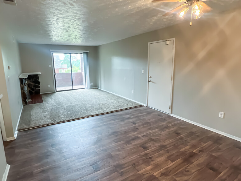 Interior Photo - Cedar Heights