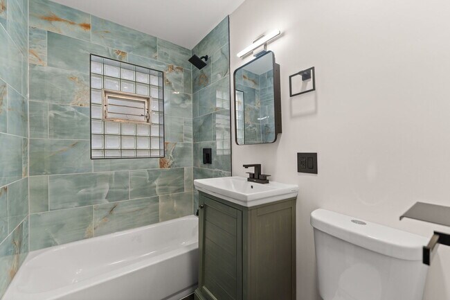 Building Photo - 5251 S Hamlin Ave