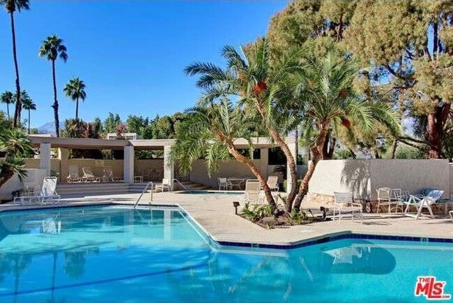 Building Photo - 35032 Mission Hills Dr