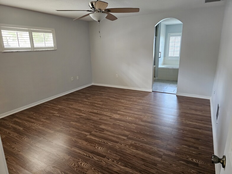 Master Bedroom - 1125 N Carpenter Ave