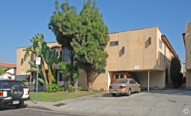 Building Photo - 1960 S Garth Ave