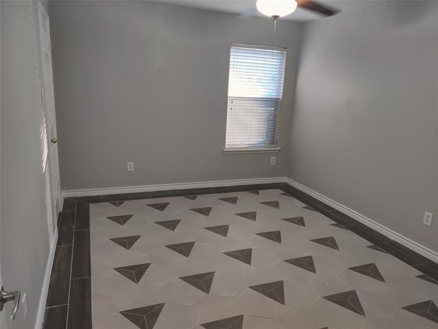 Building Photo - 7911 Decoy Dr