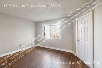 Building Photo - Spacious 1Bd/1Bth + Den apartment – Prime ...