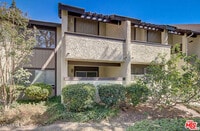 Building Photo - 1348 E Hillcrest Dr
