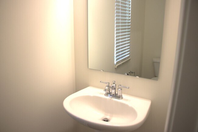 Building Photo - 2857_YEAGER DR NW