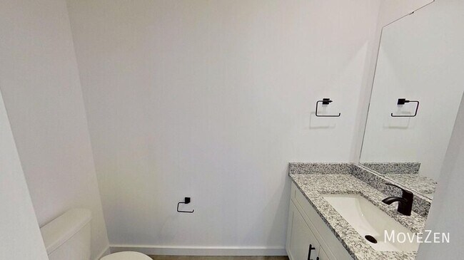 Building Photo - 16 Catawba Ave