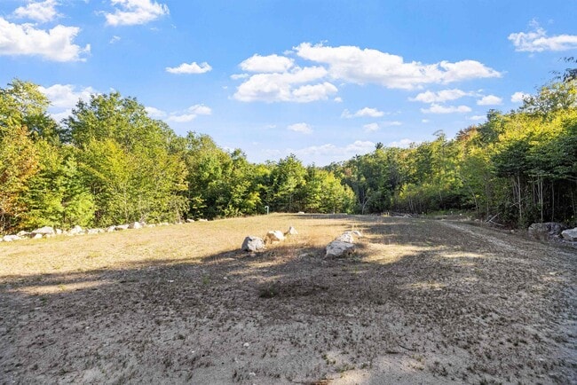 Building Photo - 70 Greystone Ln