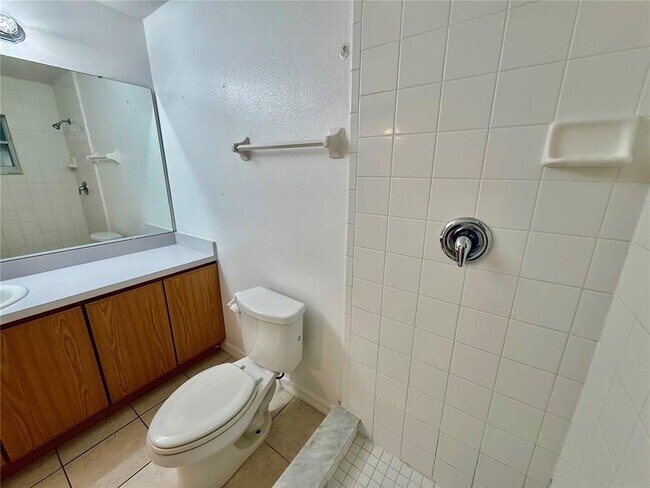 Building Photo - 1128 Jade E Ln