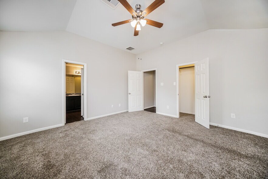 Building Photo - 2630 Mesquite Ridge Dr