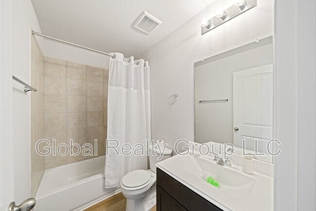 Building Photo - 6735 Shiraz Wy