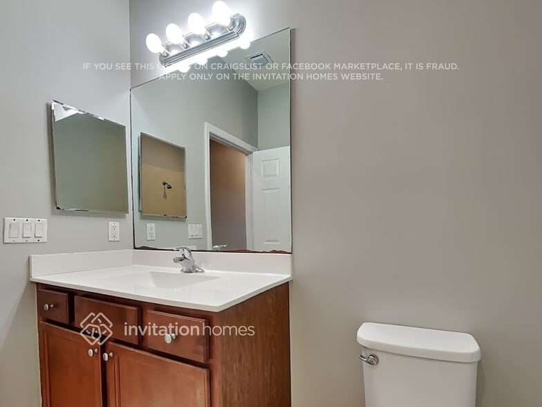 Building Photo - 25316 SW 116th Ave