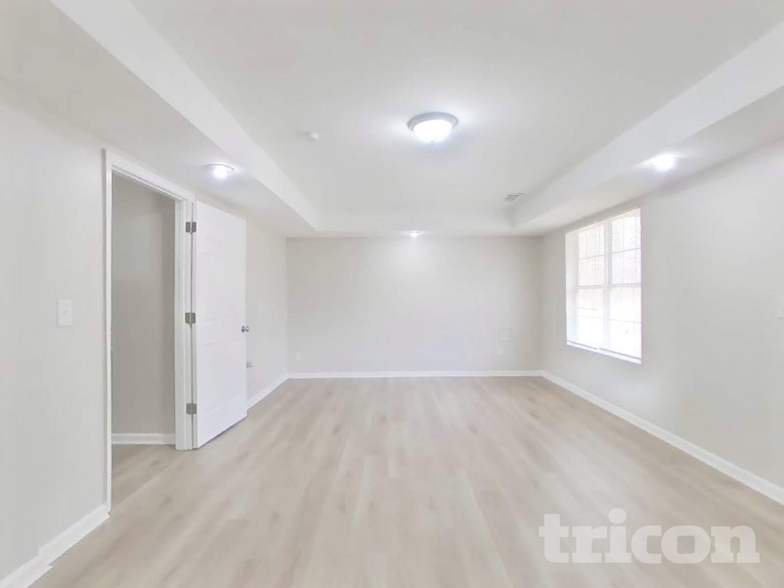 Building Photo - 1401 Lancaster Ct